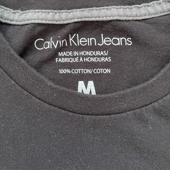 Vintage Single Stitch Calvin Klein Graphic Tee Shirts (M) - Picture 8 of 8
